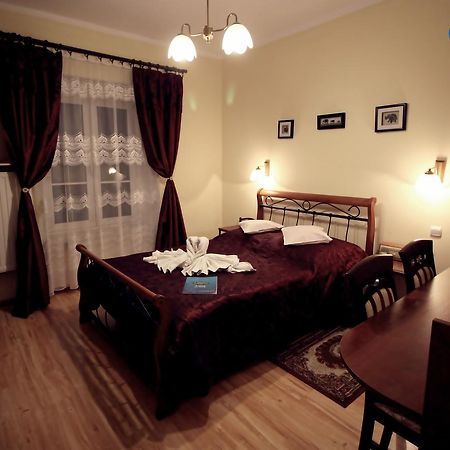 Pensjonat Sanato Hotell Busko-Zdrój Eksteriør bilde