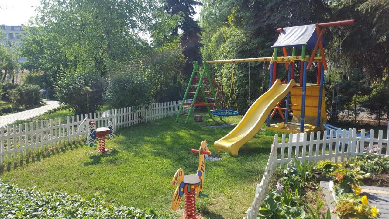Pensjonat Sanato Hotell Busko-Zdrój Eksteriør bilde