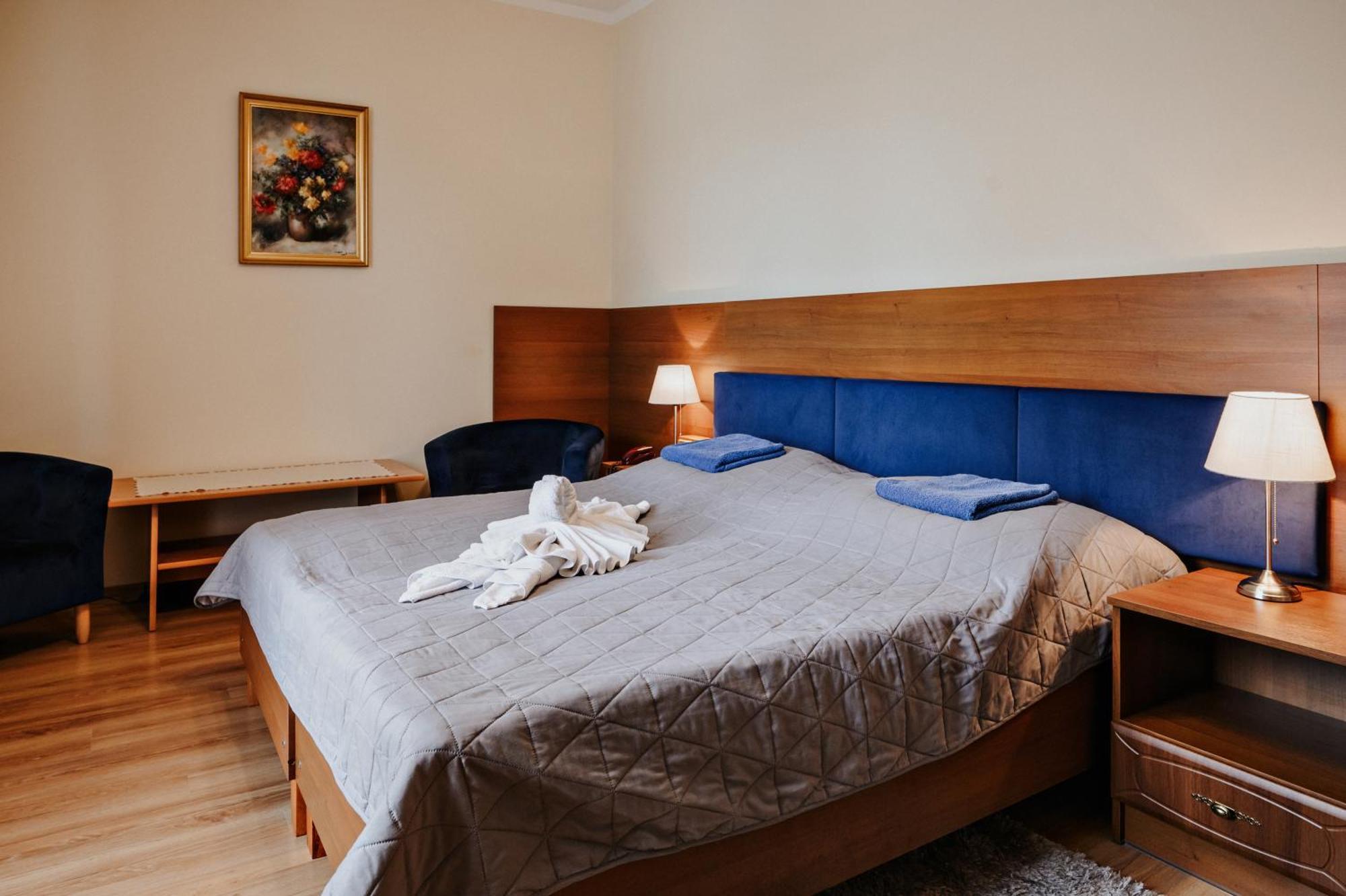 Pensjonat Sanato Hotell Busko-Zdrój Eksteriør bilde