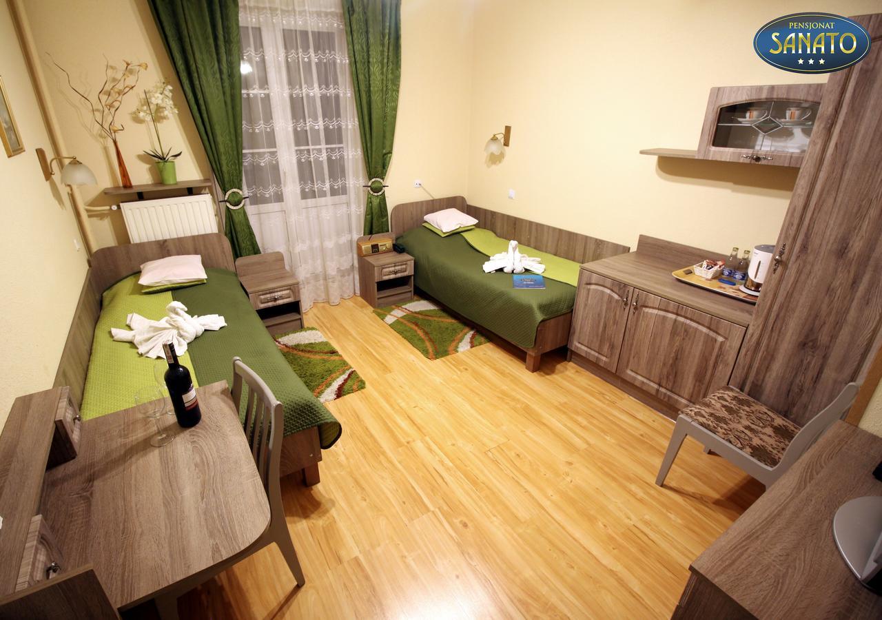 Pensjonat Sanato Hotell Busko-Zdrój Eksteriør bilde
