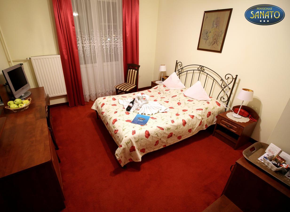 Pensjonat Sanato Hotell Busko-Zdrój Eksteriør bilde
